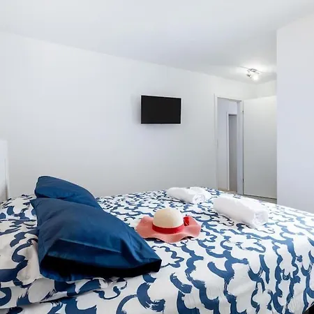 Atico Vega Vega Penthouse * Armenime